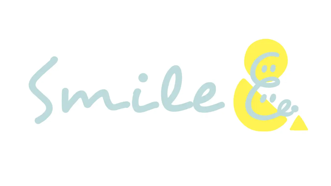 Smile&_logo